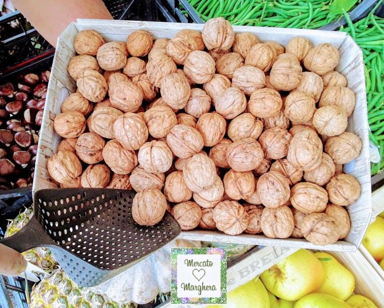 M♡DOC Mercato Marghera - noci .jpg