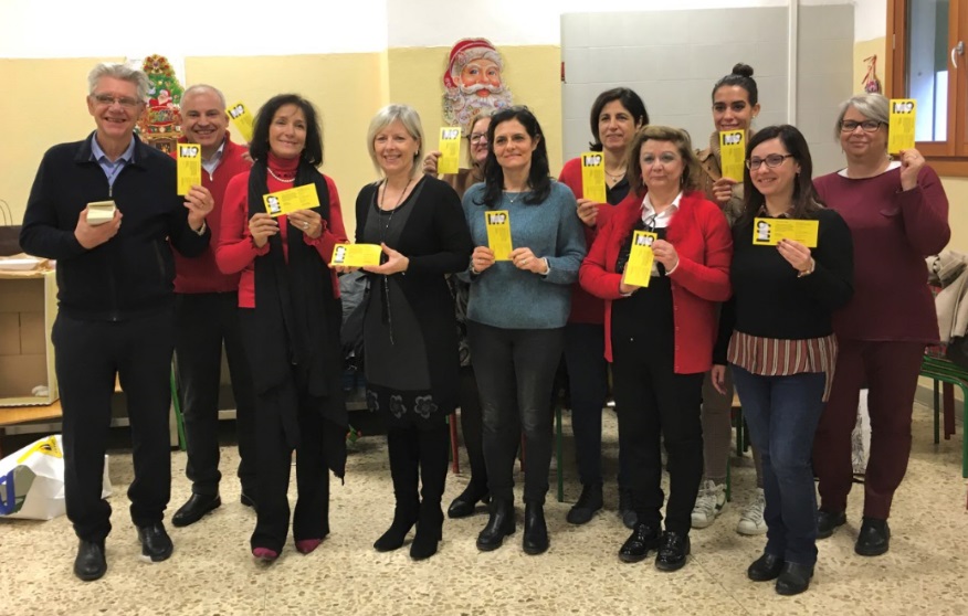 foto 1 consegna 20 dicembre 2019 comitato Marghera forever biglietti M9 classi terze Istituto Comprensivo Grimani.jpeg